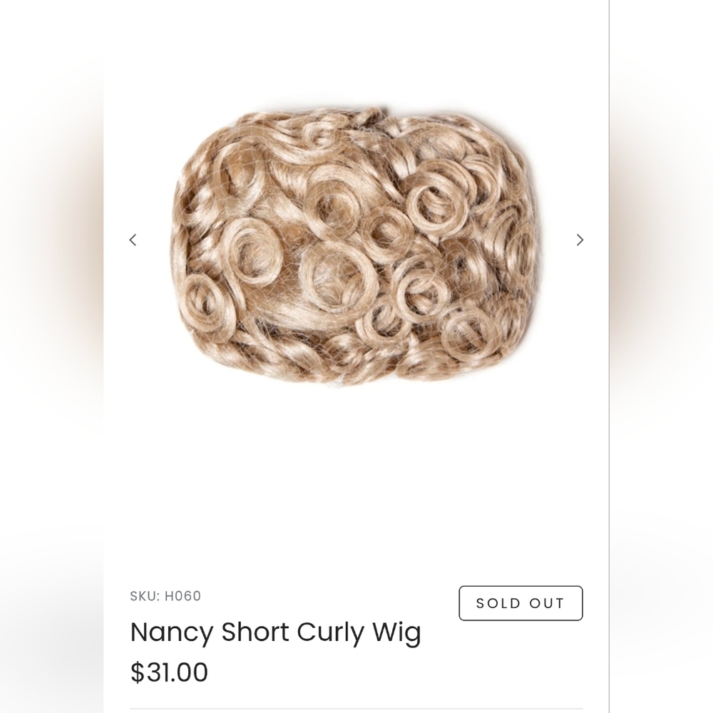 Short Curly Wig in Honey Color